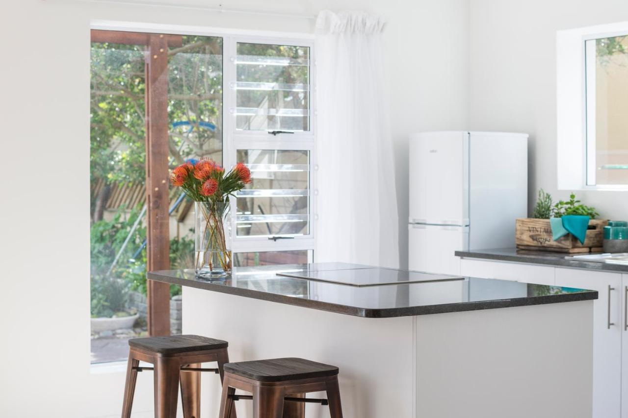 קייפטאון Sunset Beach Living Guesthouse מראה חיצוני תמונה
