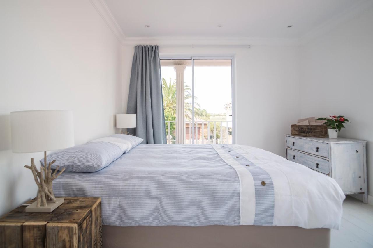 קייפטאון Sunset Beach Living Guesthouse מראה חיצוני תמונה