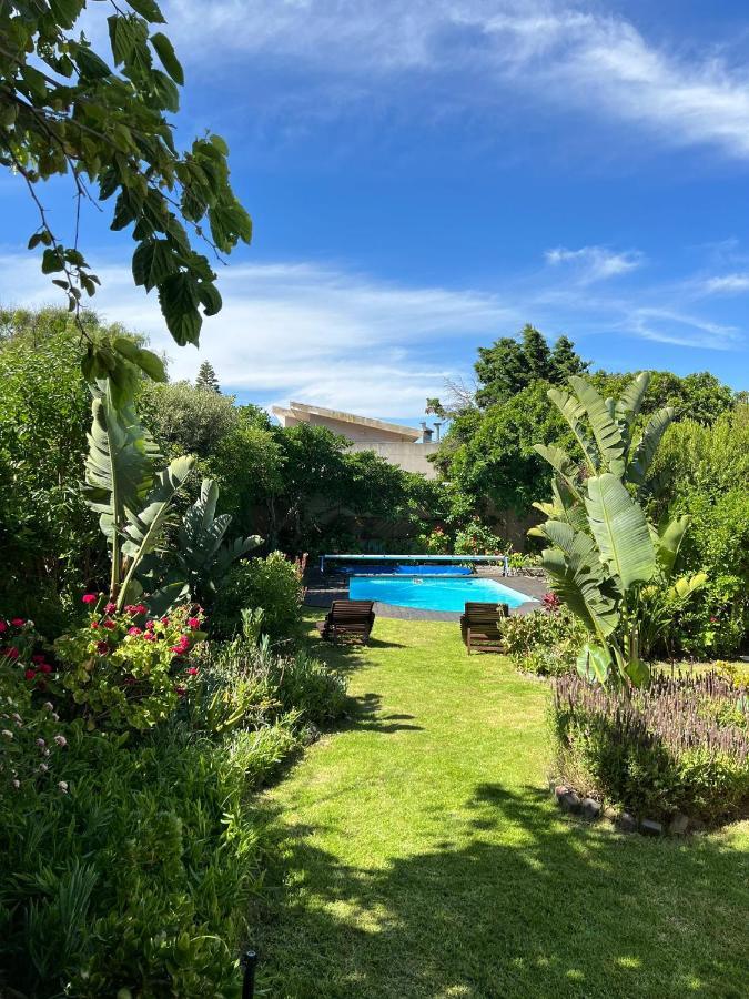 קייפטאון Sunset Beach Living Guesthouse מראה חיצוני תמונה