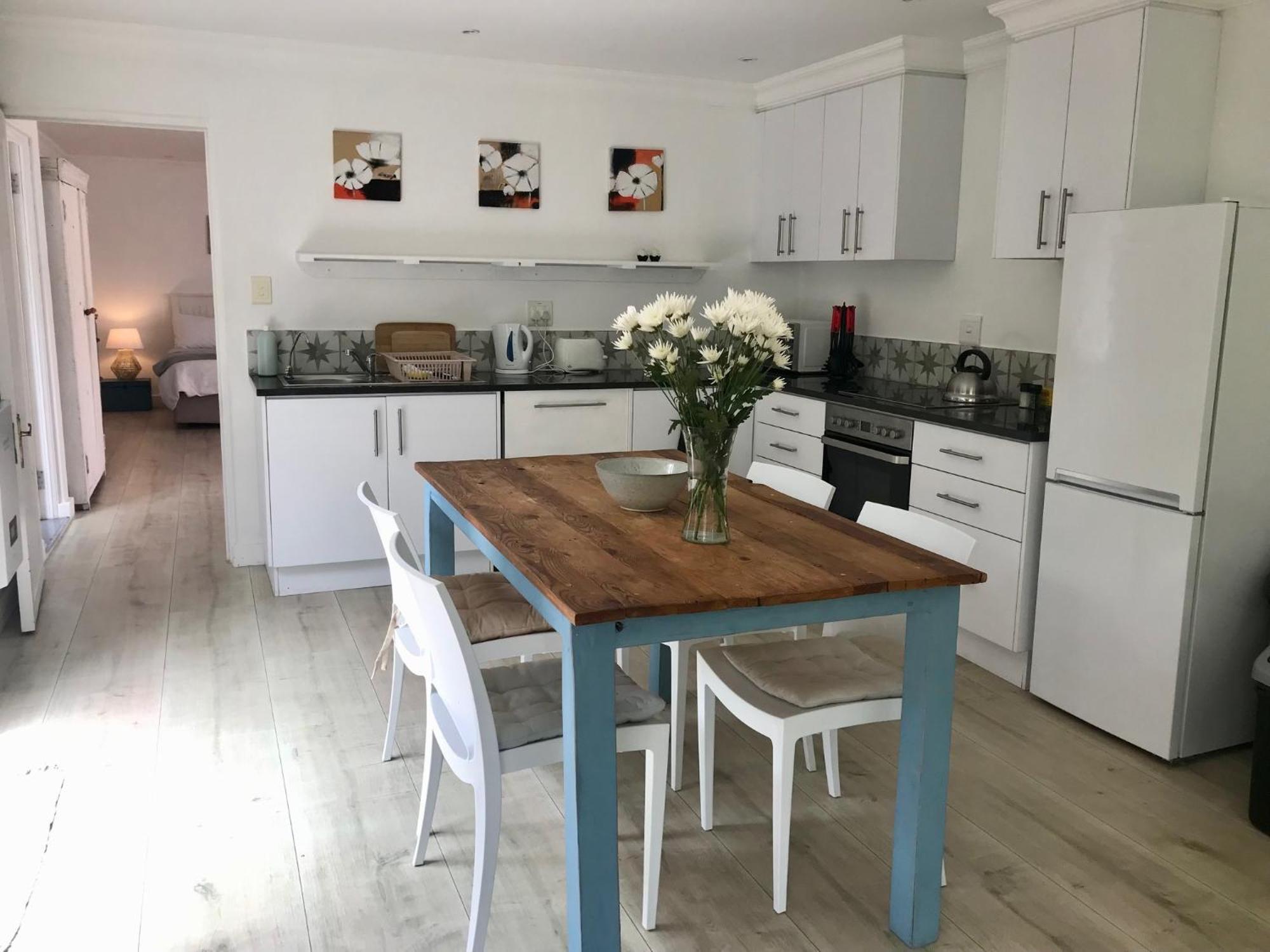 קייפטאון Sunset Beach Living Guesthouse מראה חיצוני תמונה